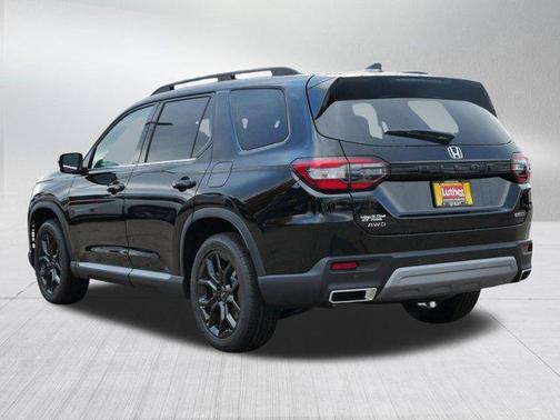 2025 Honda Pilot Touring 8-Passenger