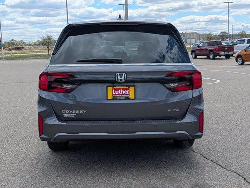 Modern Steel Metallic 2026 Honda Odyssey Elite