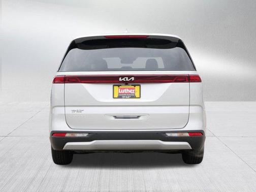 2023 Kia Carnival LX