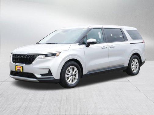 2023 Kia Carnival LX