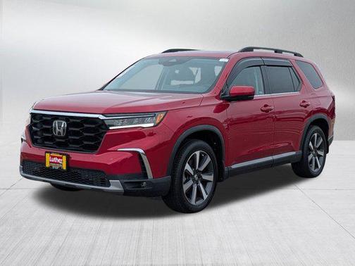 2023 Honda Pilot Touring 8-Passenger
