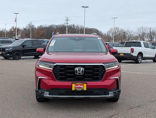 2023 Honda Pilot Touring 8-Passenger