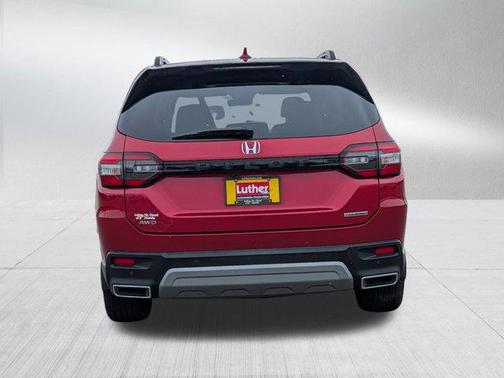 2023 Honda Pilot Touring 8-Passenger