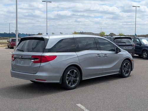 Lunar Silver Metallic 2023 Honda Odyssey Elite