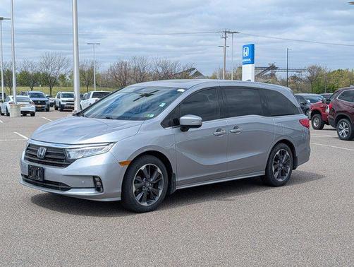 Lunar Silver Metallic 2023 Honda Odyssey Elite