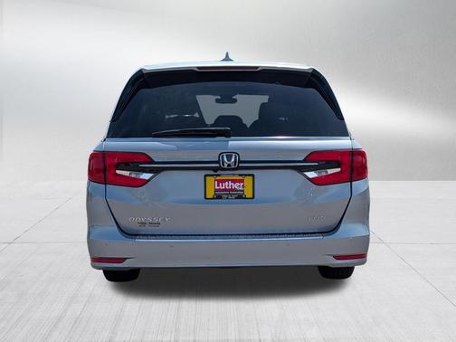 Lunar Silver Metallic 2023 Honda Odyssey Elite