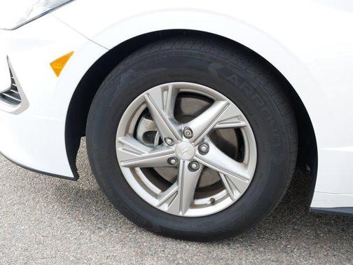 2022 Hyundai SONATA SE