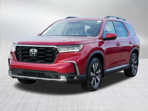 2023 Honda Pilot Touring 8-Passenger