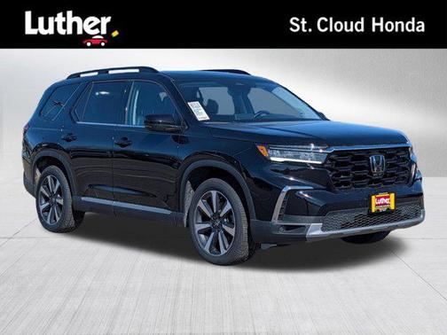 2023 Honda Pilot Touring 8-Passenger