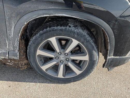 2023 Honda Pilot Touring 8-Passenger