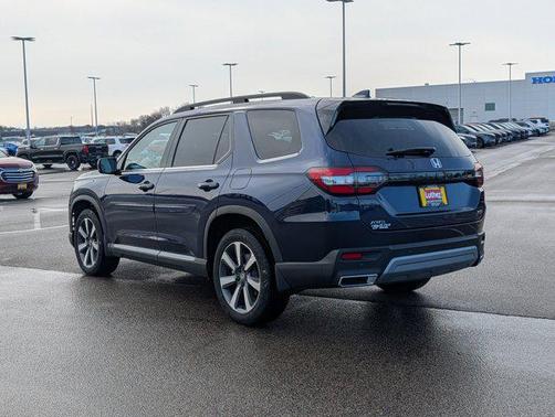 2024 Honda Pilot Touring 8-Passenger