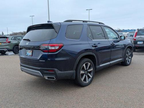 2024 Honda Pilot Touring 8-Passenger