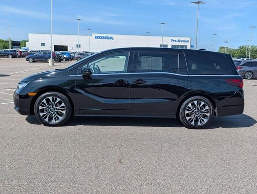 Crystal Black Pearl 2025 Honda Odyssey Elite