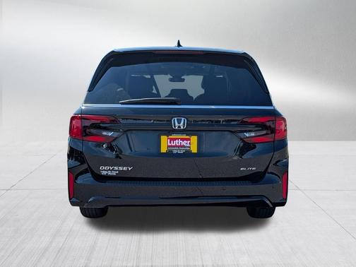 Crystal Black Pearl 2025 Honda Odyssey Elite