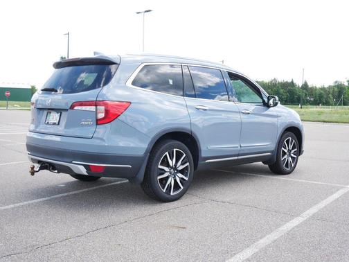 Sonic Gray Pearl 2022 Honda Pilot Elite