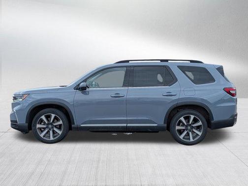 Sonic Gray Pearl 2025 Honda Pilot Elite
