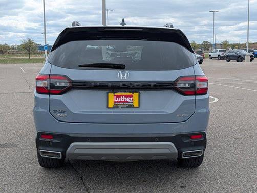 Sonic Gray Pearl 2025 Honda Pilot Elite