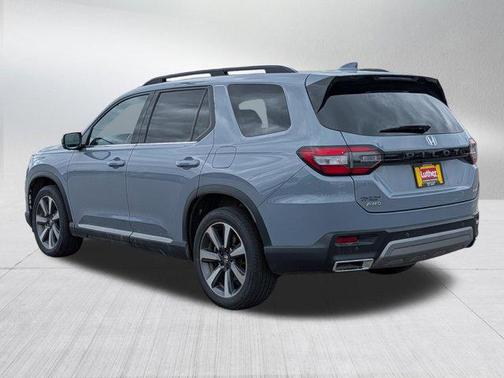Sonic Gray Pearl 2025 Honda Pilot Elite