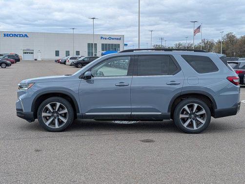 Sonic Gray Pearl 2025 Honda Pilot Elite