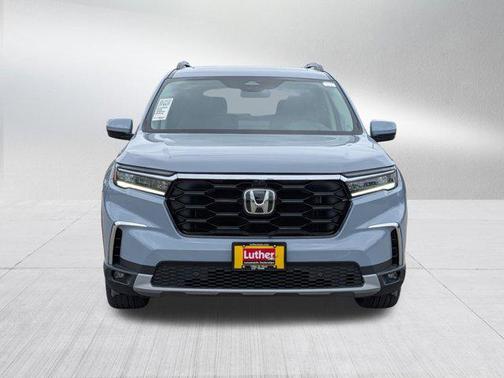 Sonic Gray Pearl 2025 Honda Pilot Elite