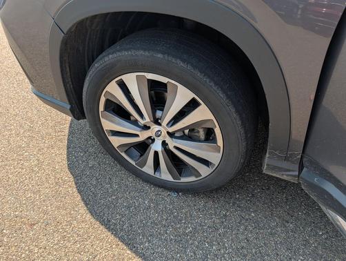 Magnetite Gray Metallic 2022 Subaru Ascent Limited 7-Passenger