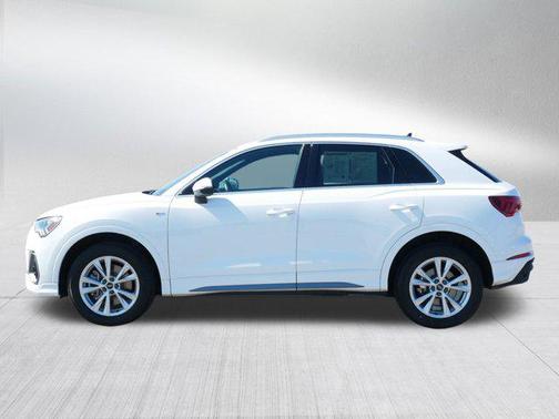 2024 Audi Q3 Premium 45 TFSI S line quattro Tiptronic