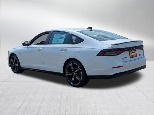 Platinum White Pearl 2026 Honda Accord Hybrid Sport