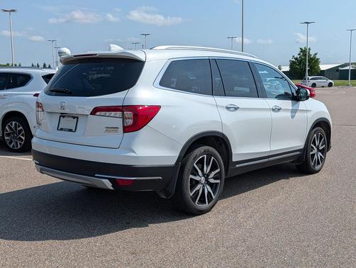 Platinum White Pearl 2020 Honda Pilot Touring 8-Passenger