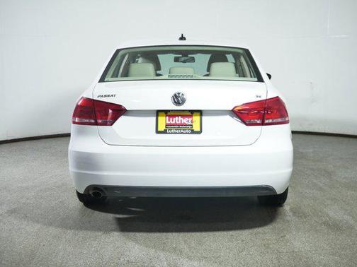 2012 Volkswagen Passat 2.5 SE