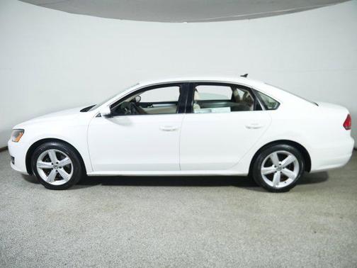 2012 Volkswagen Passat 2.5 SE