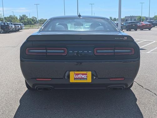 Pitch Black Clearcoat 2022 Dodge Challenger R/T Scat Pack Widebody