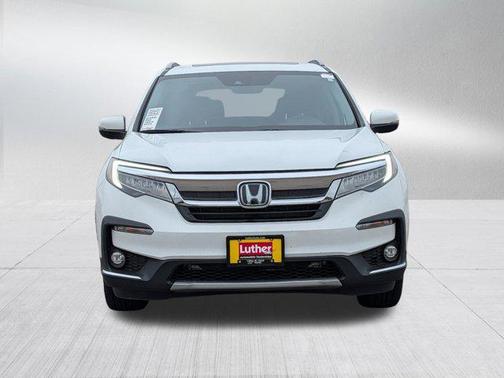 Platinum White Pearl 2021 Honda Pilot Touring 8-Passenger
