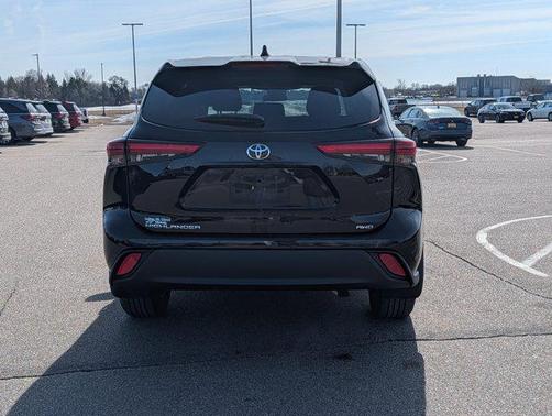 2020 Toyota Highlander L