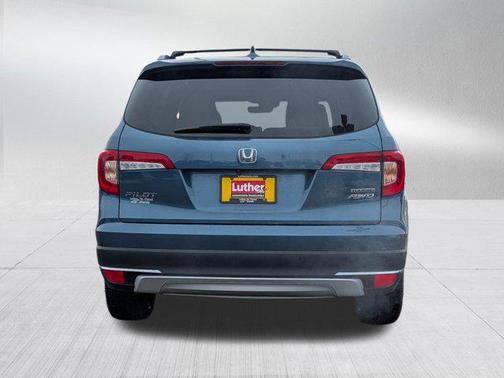 2020 Honda Pilot Touring 8-Passenger