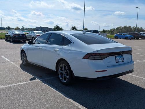 Platinum White Pearl 2024 Honda Accord EX