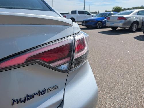 Starlight Silver 2016 Hyundai SONATA Hybrid SE