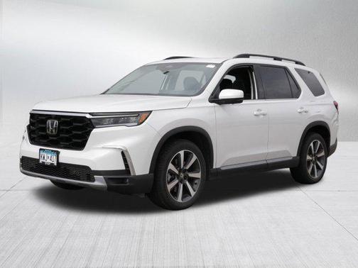 Platinum White Pearl 2023 Honda Pilot AWD Elite