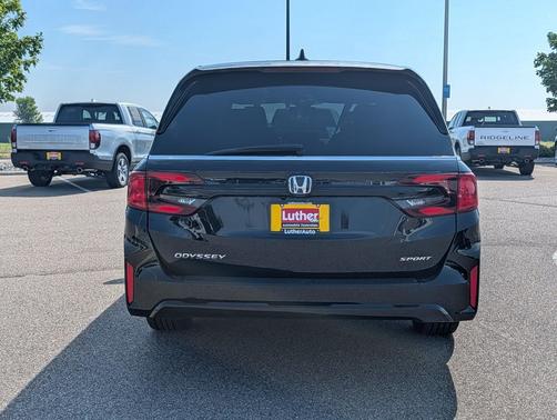 Crystal Black Pearl 2025 Honda Odyssey Sport-L