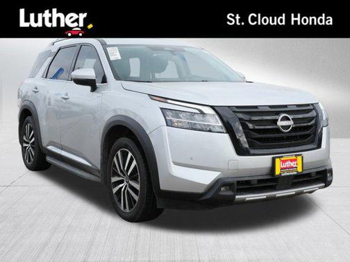 2023 Nissan Pathfinder Platinum 4WD