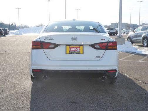 2024 Nissan Altima SR Intelligent AWD