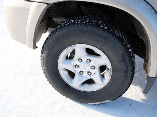 2003 Toyota Tundra SR5