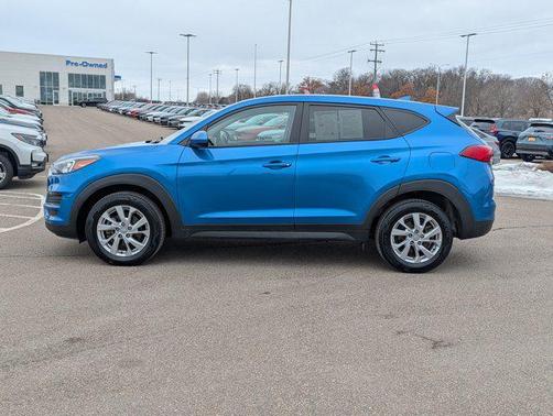 2021 Hyundai TUCSON SE