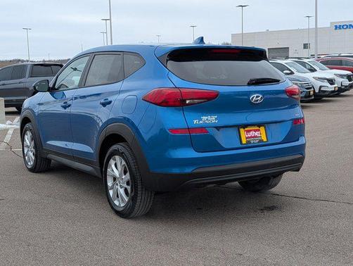 2021 Hyundai TUCSON SE