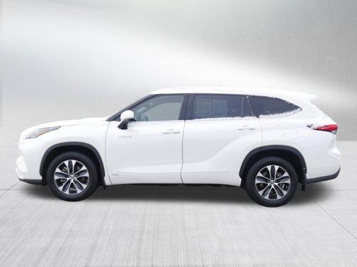 2020 Toyota Highlander Hybrid XLE