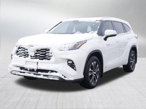2020 Toyota Highlander Hybrid XLE