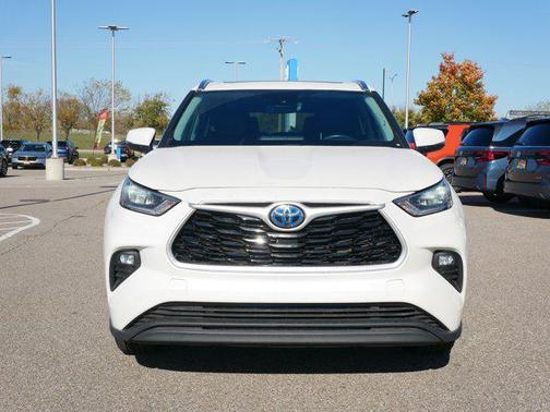 2020 Toyota Highlander Hybrid XLE