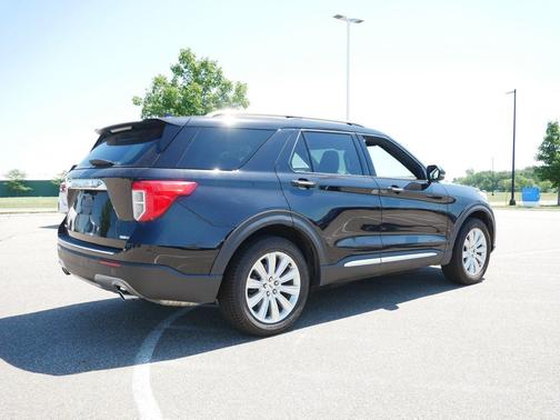 Agate Black Metallic 2020 Ford Explorer Limited