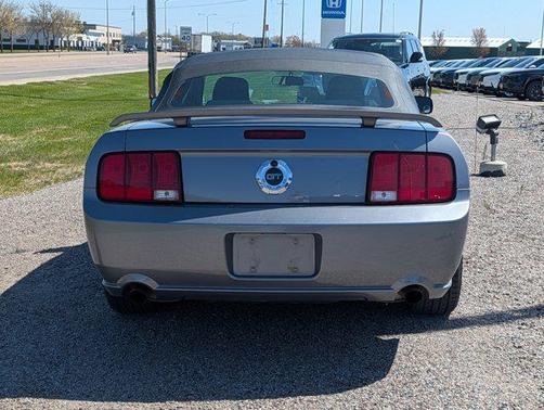 Satin Silver Clearcoat Metallic 2006 Ford Mustang GT Premium
