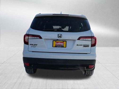 2021 Honda Pilot AWD Black Edition