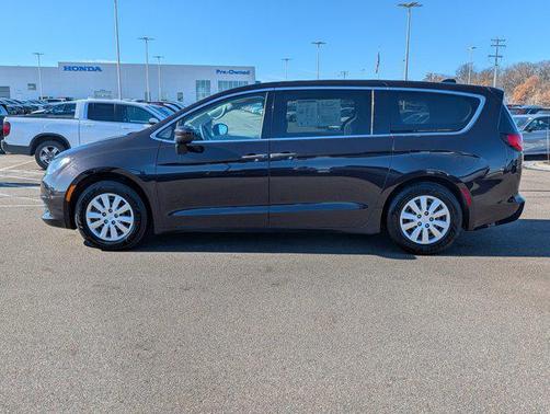 2018 Chrysler Pacifica L